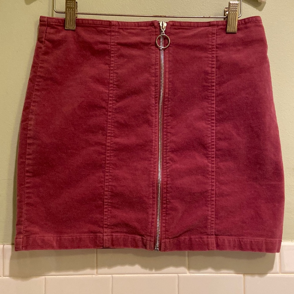 🌺Forever 21 skirt size medium Rust Red Orange stretch material full zip